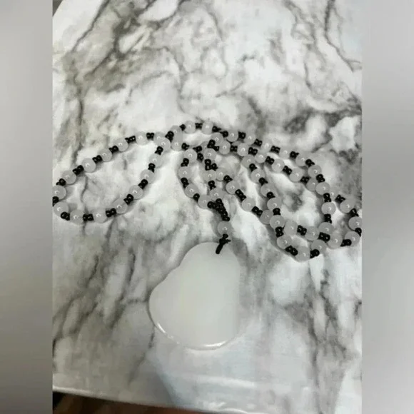 White JADE Hand Carved Maitreya Buddah Pendant Necklace - Picture 4 of 6